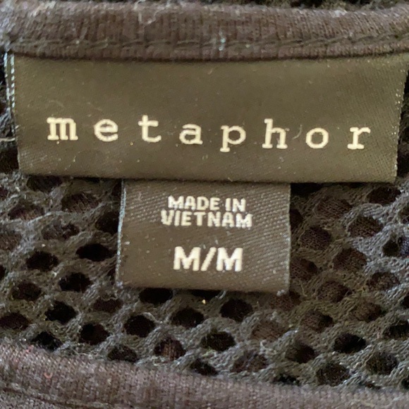 black t-shirt tee metaphor brand net back size medium - Picture 3 of 3